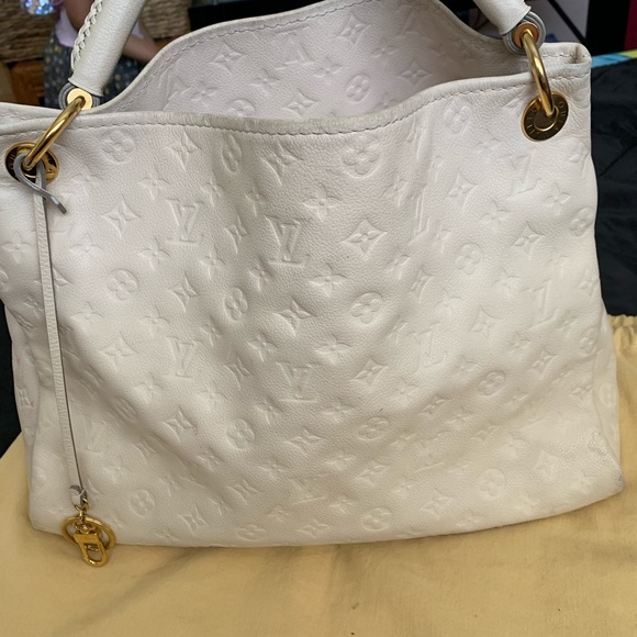 Authentic Louis vuitton artsy - Picture 2 of 7